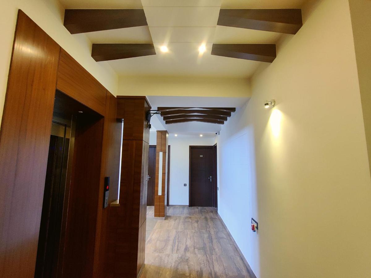 The Shacon Hotel Noida Buitenkant foto